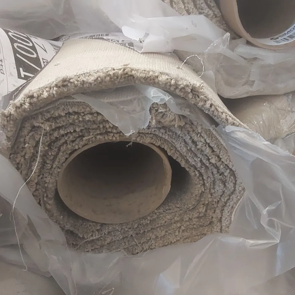 ROLL OF QUALITY FIRST IMPRESSIONS STYLISH CARPET - APPROXIMATELY 3.7 x 4m