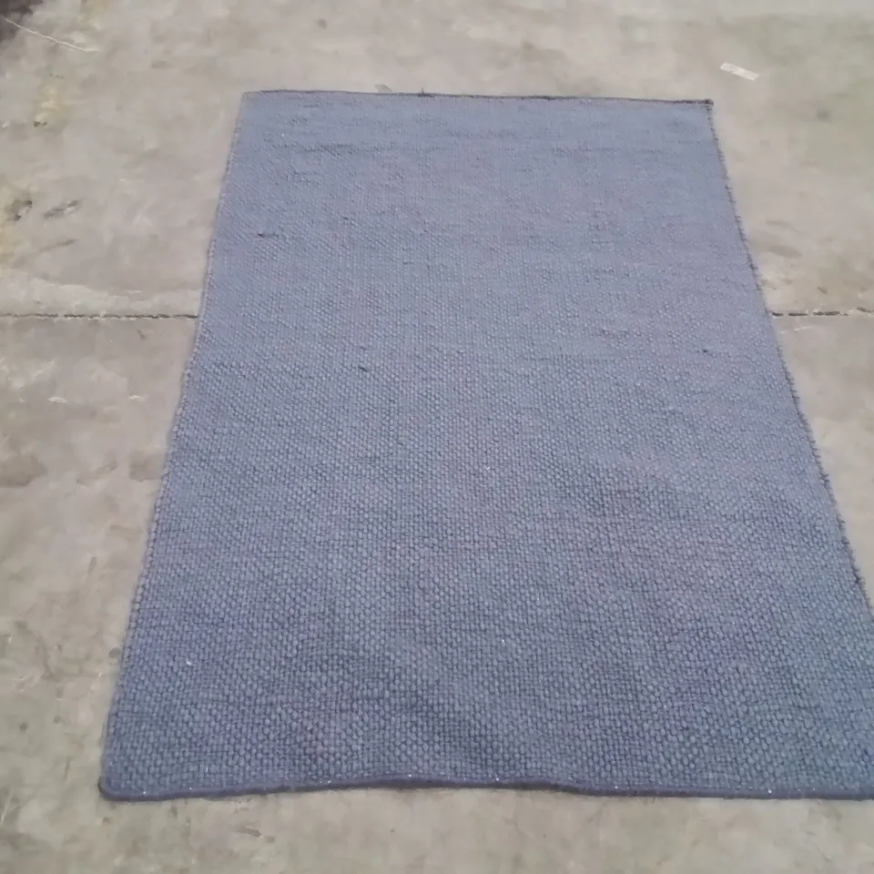 QUALITY DESIGNER AREA RUG - APPROXIMATELY 177x120cm