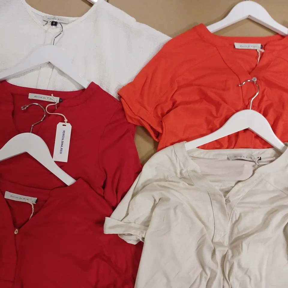 BOX OF APPROX 6 ASSORTED ITEMS OF MAISON DE NIMES CLOTHING IN VARIOUS SIZES AND STYLES