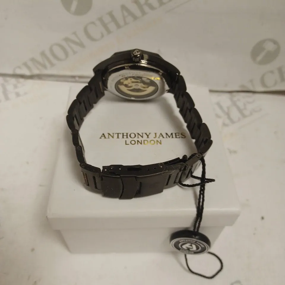 BOXED ANTHONY JAMES GENTS SPORTS SKELETON WATCH WITH STAINLESS STEEL BRACELET - 3ATM. 