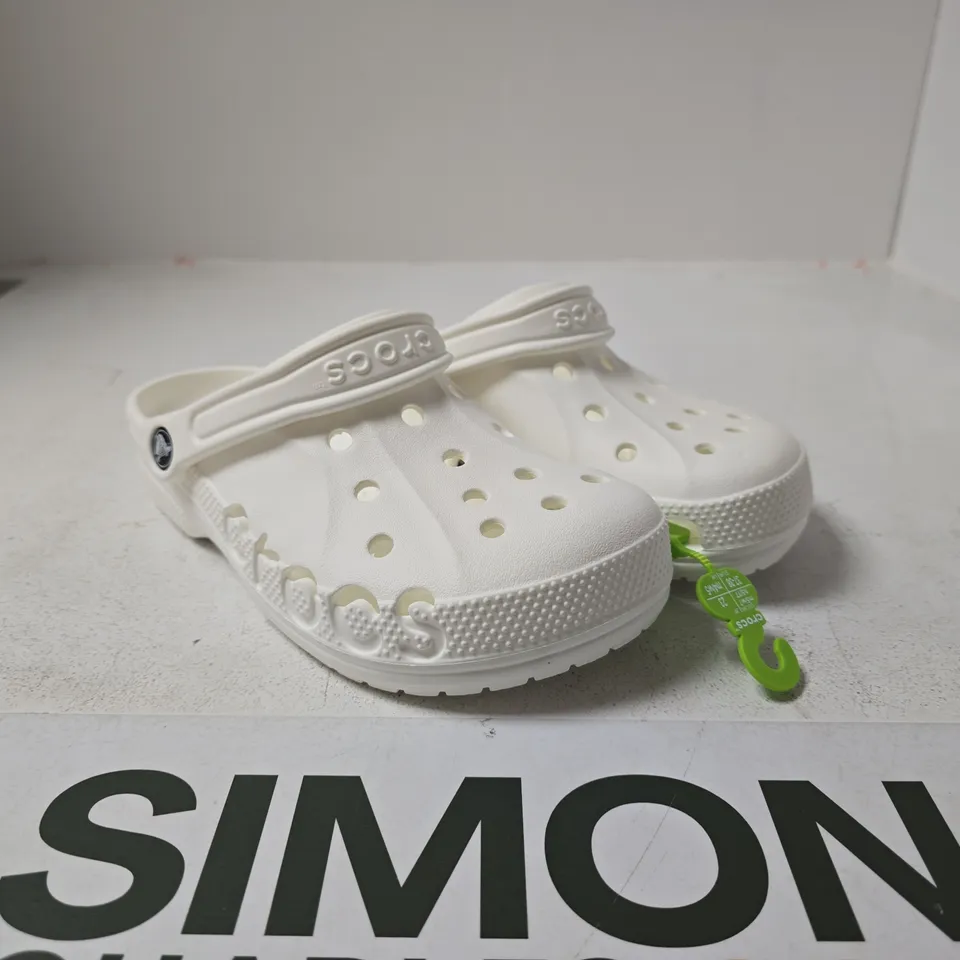 CROCS BAYA WHITE M4 W5 UNBOXED