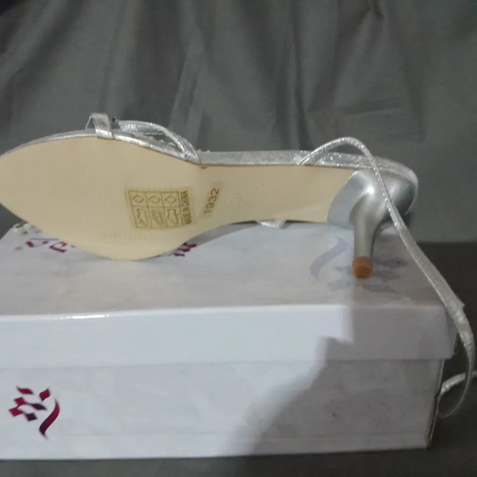 APPROXIMATELY 10 BOXED PAIRS OF LOW PROFILE  SILVER HIGH HEELS TO INCLUDE SIZE 6