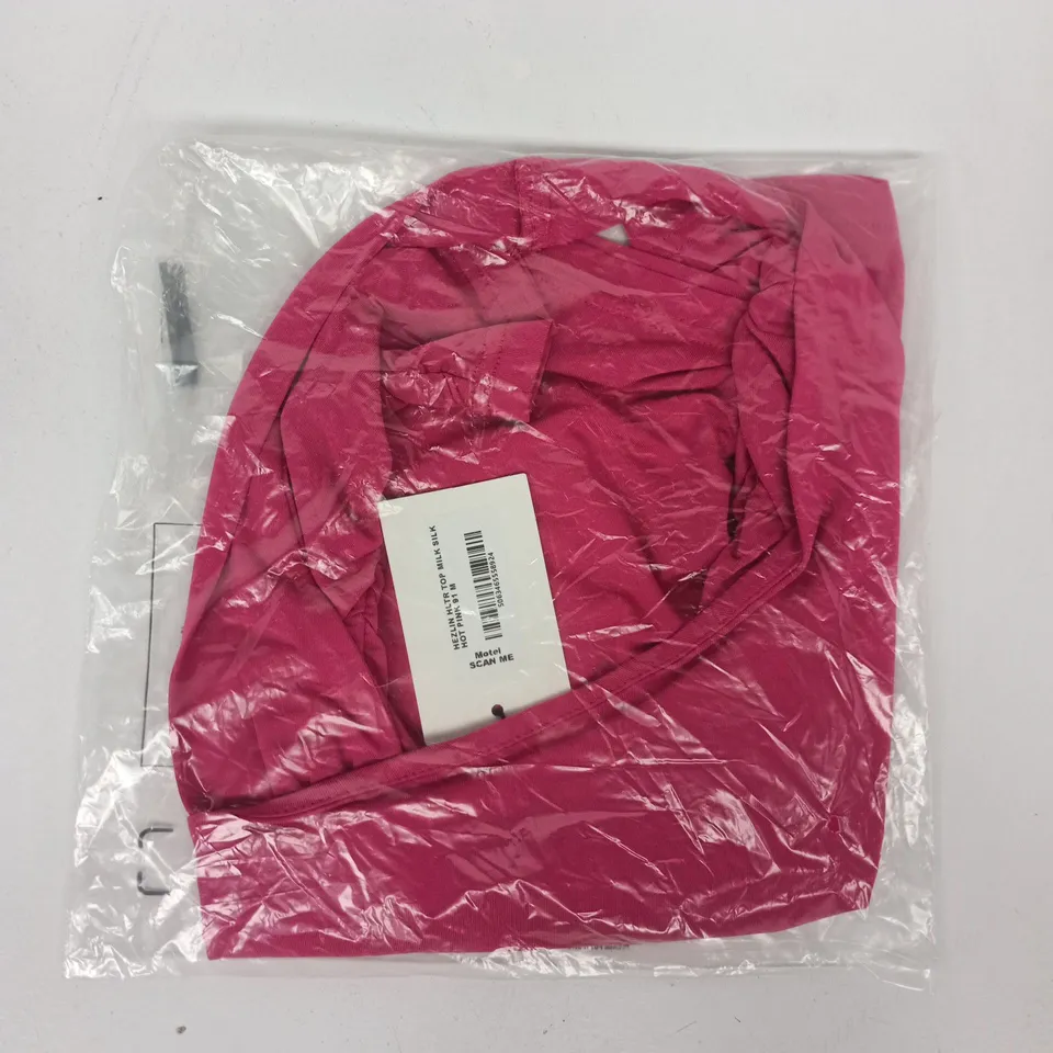 BAGGED MOTEL HEZLIN HALTER TOP IN HOT PINK SIZE MEDIUM