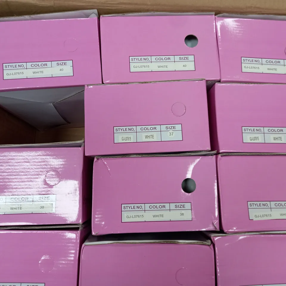 APPROXIMATELY 11 BOXED PAIRS OF APPLE FOOTWEAR BLOCK HEEL SANDALS IN BLACK VARIOUS SIZES TO INCLUDE SIZES 37, 38, 39