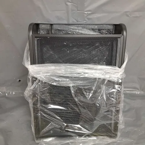 HALTER MONITOR STAND - BLACK 