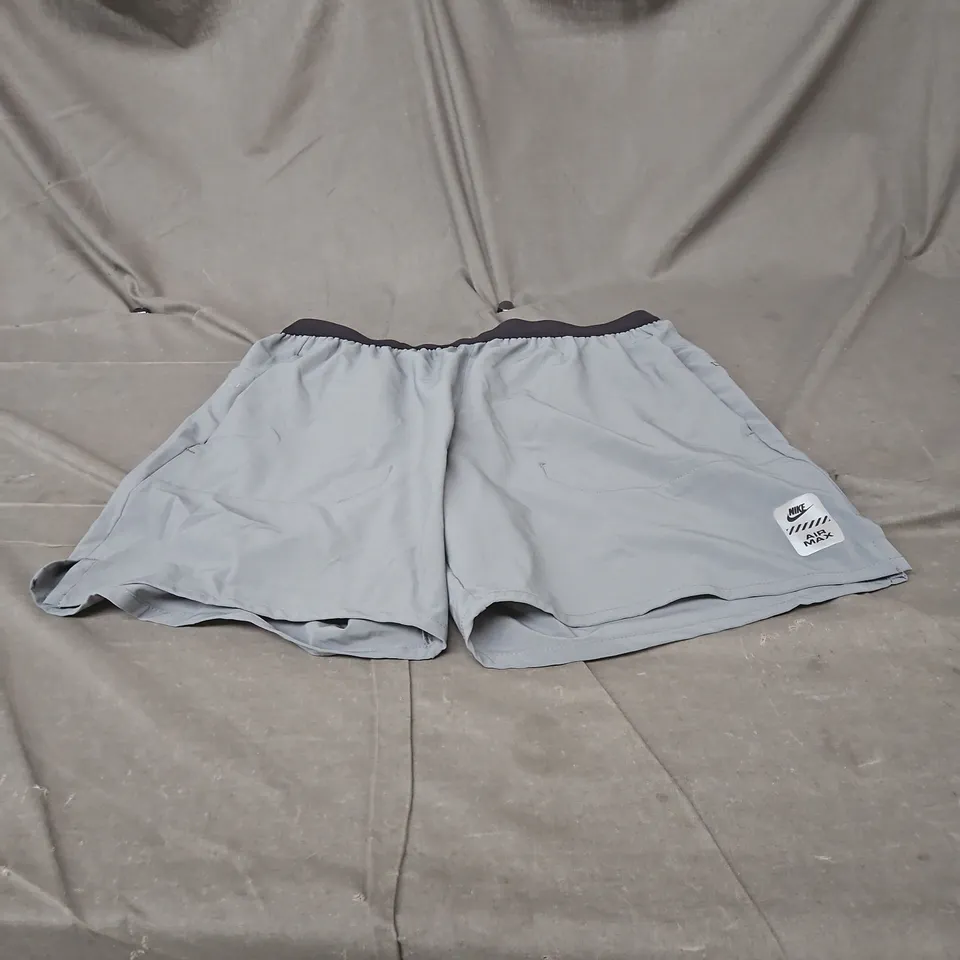 NIKE AIR MAX DRY-FIT SHORTS – LIGHT GRAY, MEN’S (VERIFY SIZE)