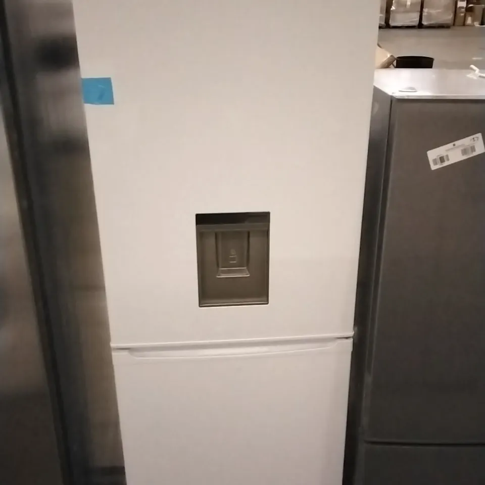 SWAN SR158120W 54CM WIDE 166CM HIGH FREESTANDING FROST-FREE FRIDGE FREEZER WITH WATER DISPENSER WHITE