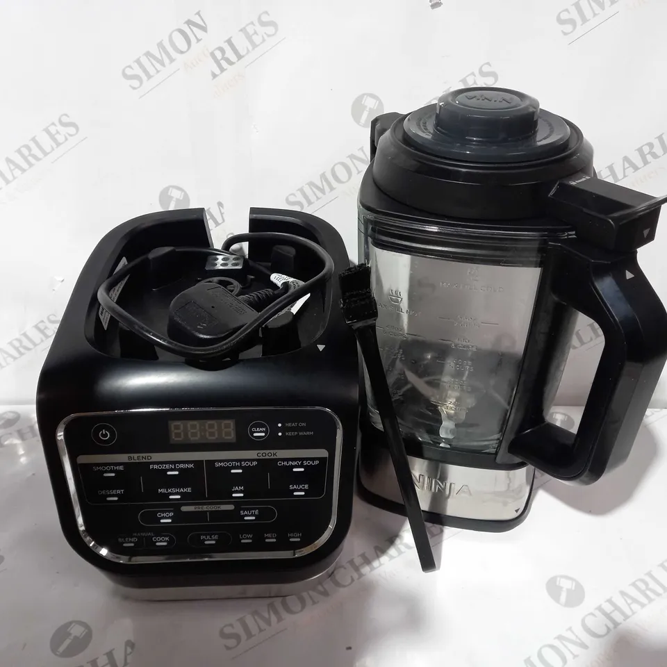 NINJA BLENDER & SOUP MAKER