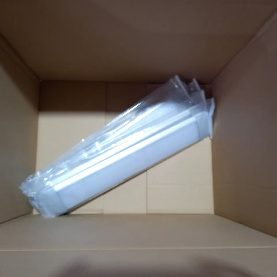 APPROXIMATELY 9 BRAND NEW VENTA 24V LED LIGHTING UNIT - ILO60PD