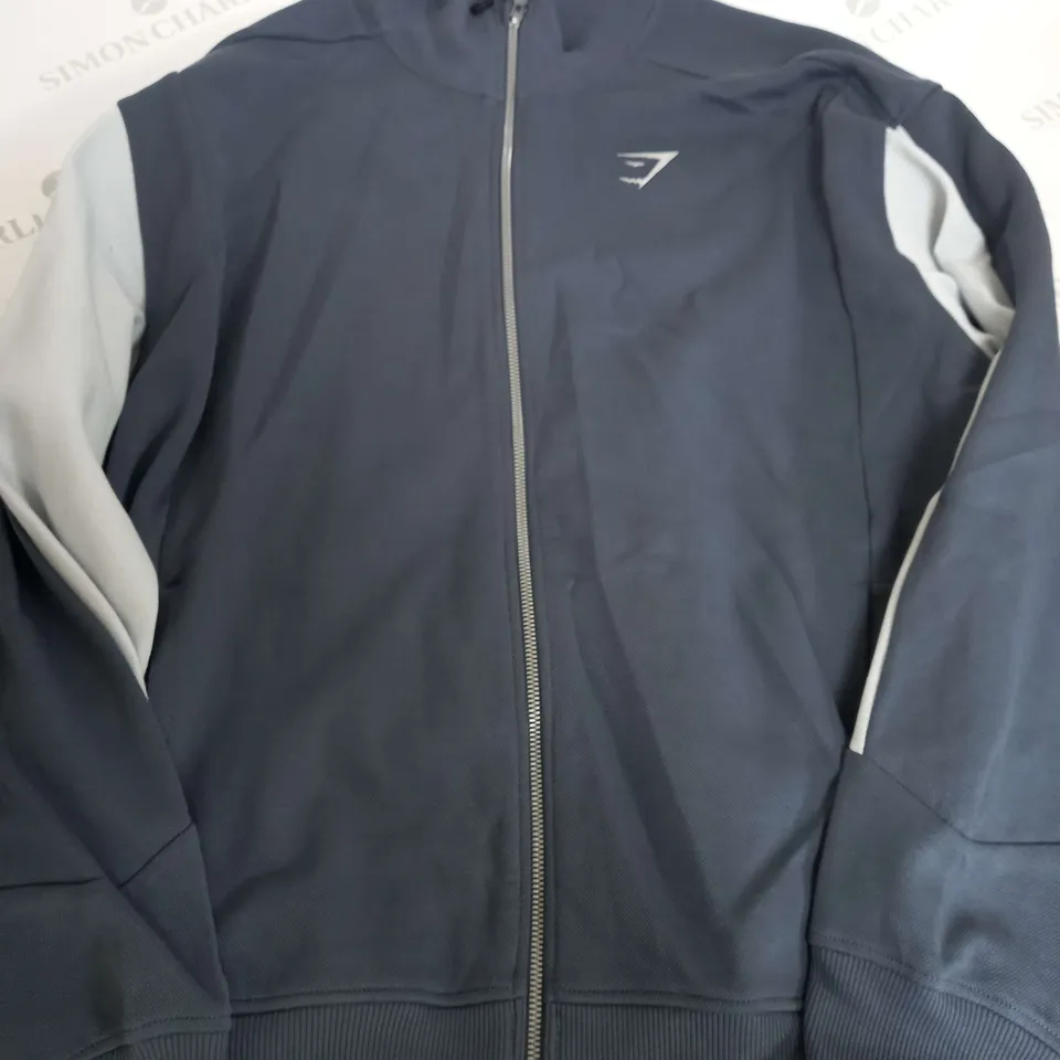 GYMSHARK LIGHT GREY WITH LIGHT BLUE SLEEVES - LARGE