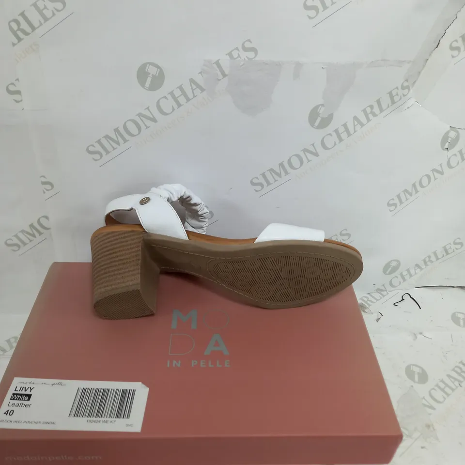 BOXED MODA IN PELLE LIIVY WHITE LEATHER BLOCK HEEL ROUCHED SANDAL SIZE 7 