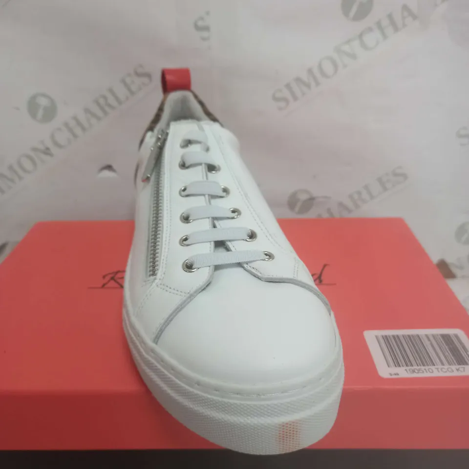 RUTH LANGSFORD WHITE/LEOPARD PRINT SIZE 7