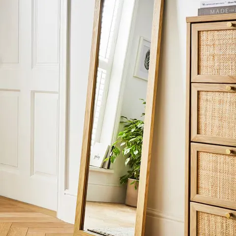 LONG WALL MIRROR OAK NK172 1PCS BOXED 