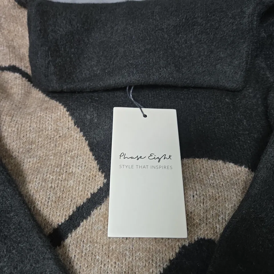 PHASE EIGHT SCARF – BLACK & BEIGE PATTERN (XS)