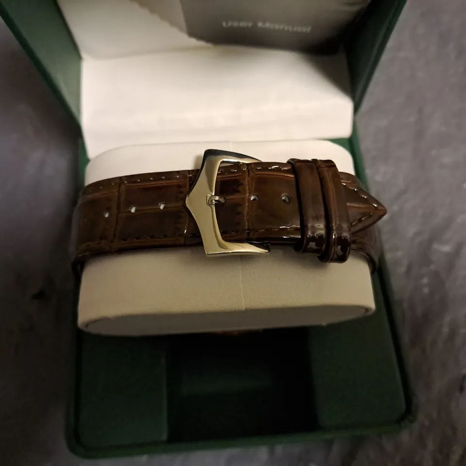 FRANK SCHMIDT GENTS WATCH WITH TEXTURED DIAL WITH DATE LEATHER STRAP IN GIFT BOX 