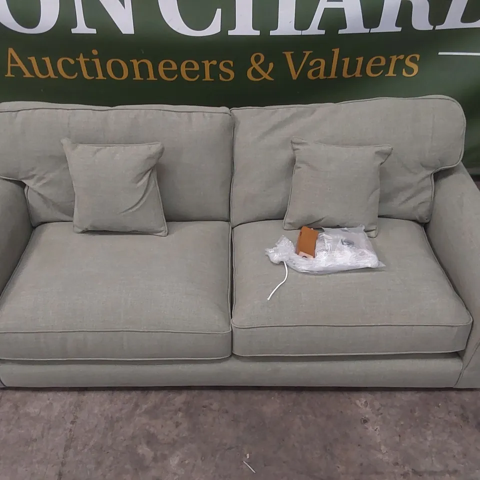 QUALITY DESIGNER WILLIAM 3 SEATER FABRIC UPHOLSTERED SOFA