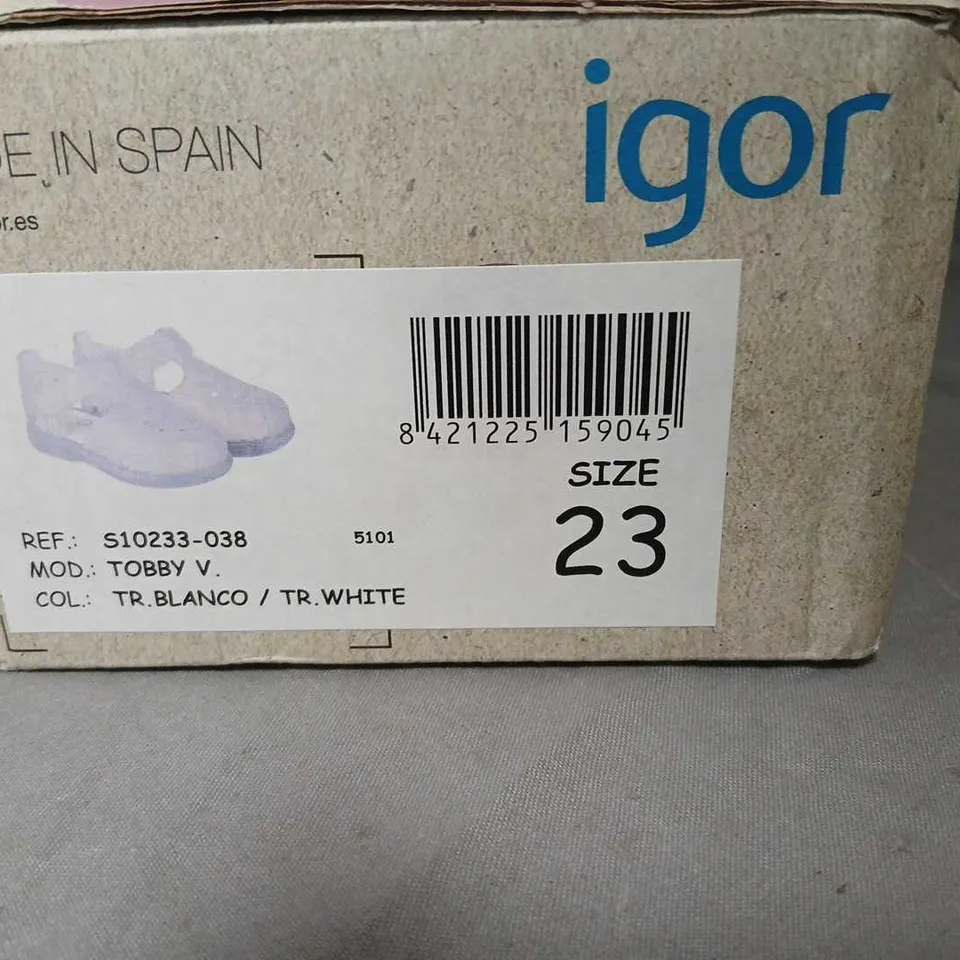 IGOR KIDS' WHITE SANDALS – TOBBY V, MADE IN SPAIN, UK 6 (EU 23)