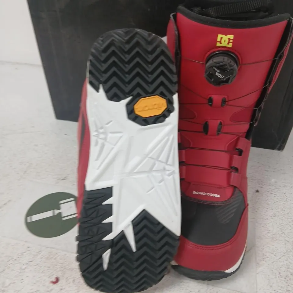 DC SHUKSAN MEN’S SNOWBOARD BOOTS – RACING RED, US 11 (UK 10)