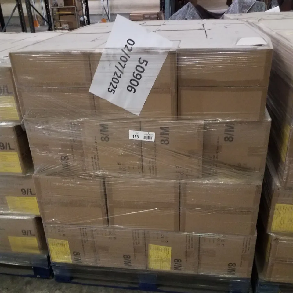 PALLET CONTAINING APPROXIMATELY 560 INTCO VINYL GLOVES 100PK MEDIUM