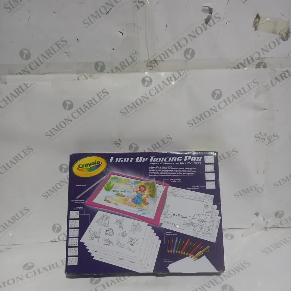 BOXED CRAYOLA LIGHT UP TRACING PAD ASSORTMENT  RRP £26.99