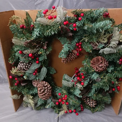 DESIGNER PRE-LIT RED BERRY CHRISTMAS WREATH - 80 CM