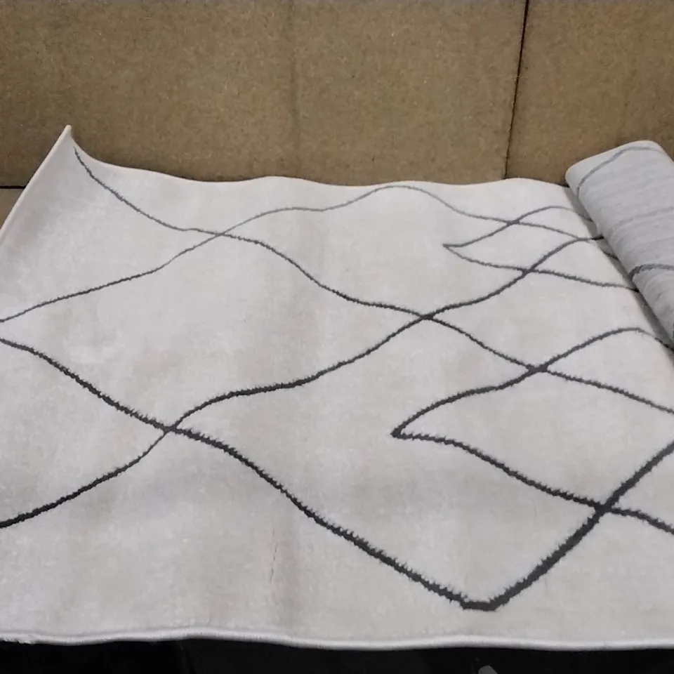 BRAND NEW PACO HOME 785 WHITE HARAL RUG SIZE 80CM X 150CM