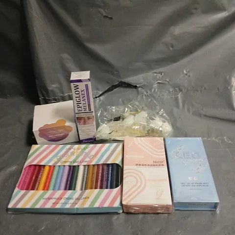 APPROXIMATELY 20 HEALTH AND BEAUTY PRODUCTS TO INCLUDE LEO FALSE LASHES, FLORAL HAIR CLIP AND CRÈME GEL LINERS