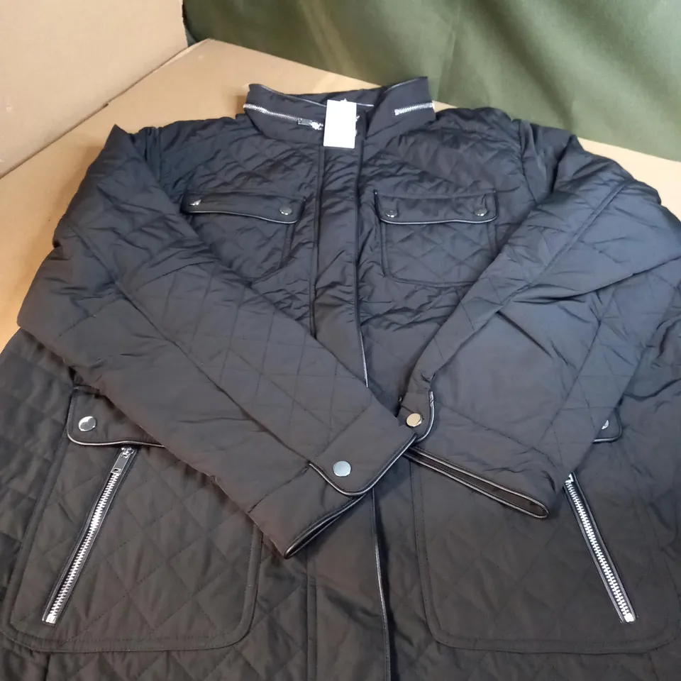 EVANS BLACK QUILTED LIGHT WEIGHT JACKET - SIZE 24