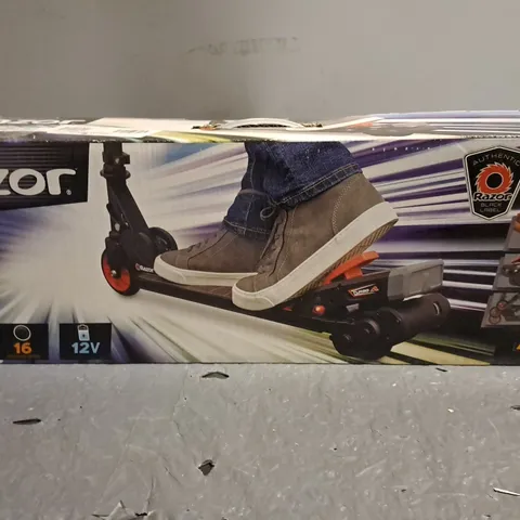 BOXED RAZOR TURBO FOLDING ELECTRIC 