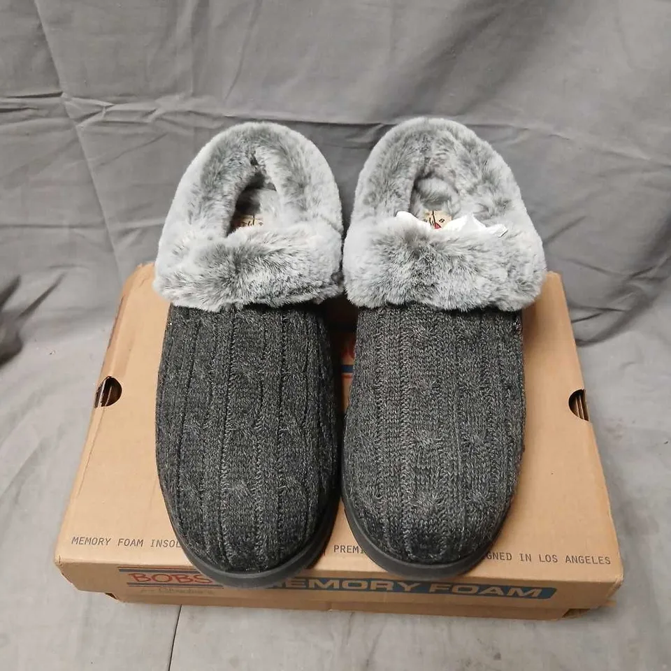 SKECHERS BOBS MEMORY FOAM SLIPPERS – WOMEN'S GREY KNIT WITH FAUX FUR LINING, UK 6