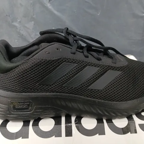 BOXED ADIDAS WOMENS CLOUDFOAM COMFY TRAINERS IN BLACK - SIZE 6