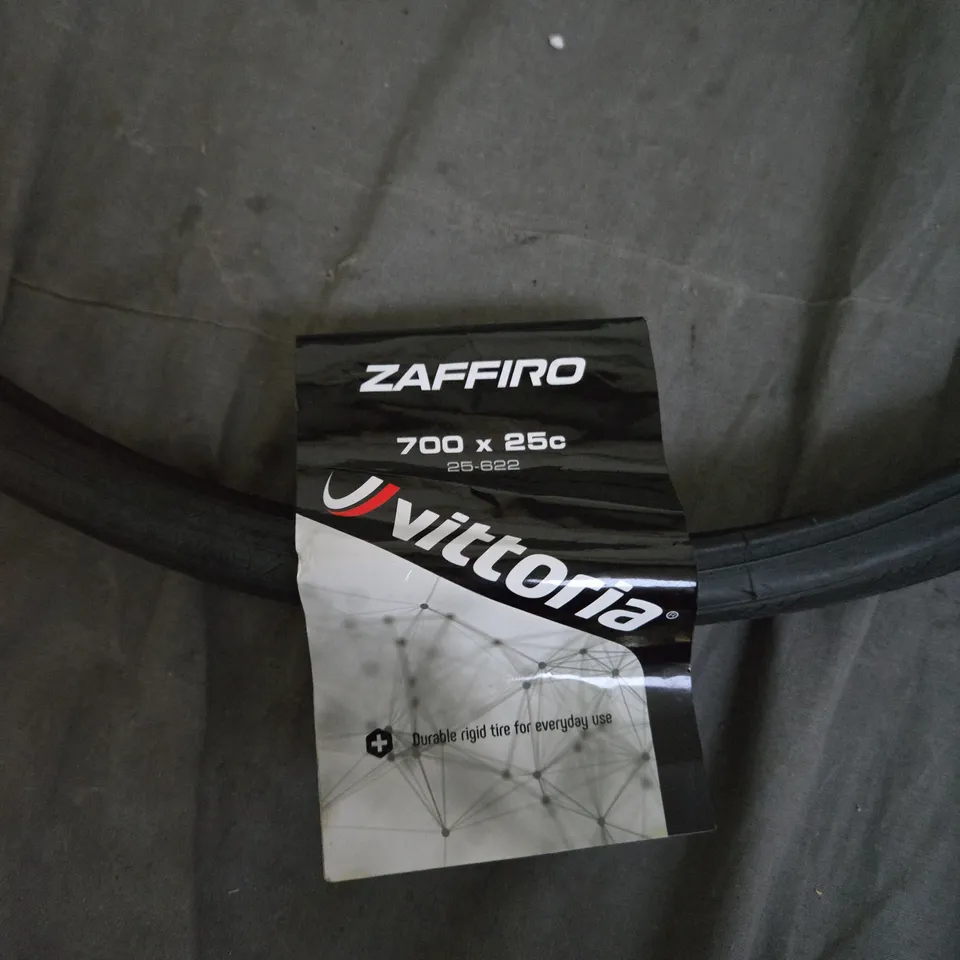 ZAFFIRO 700 X 25C 25-622