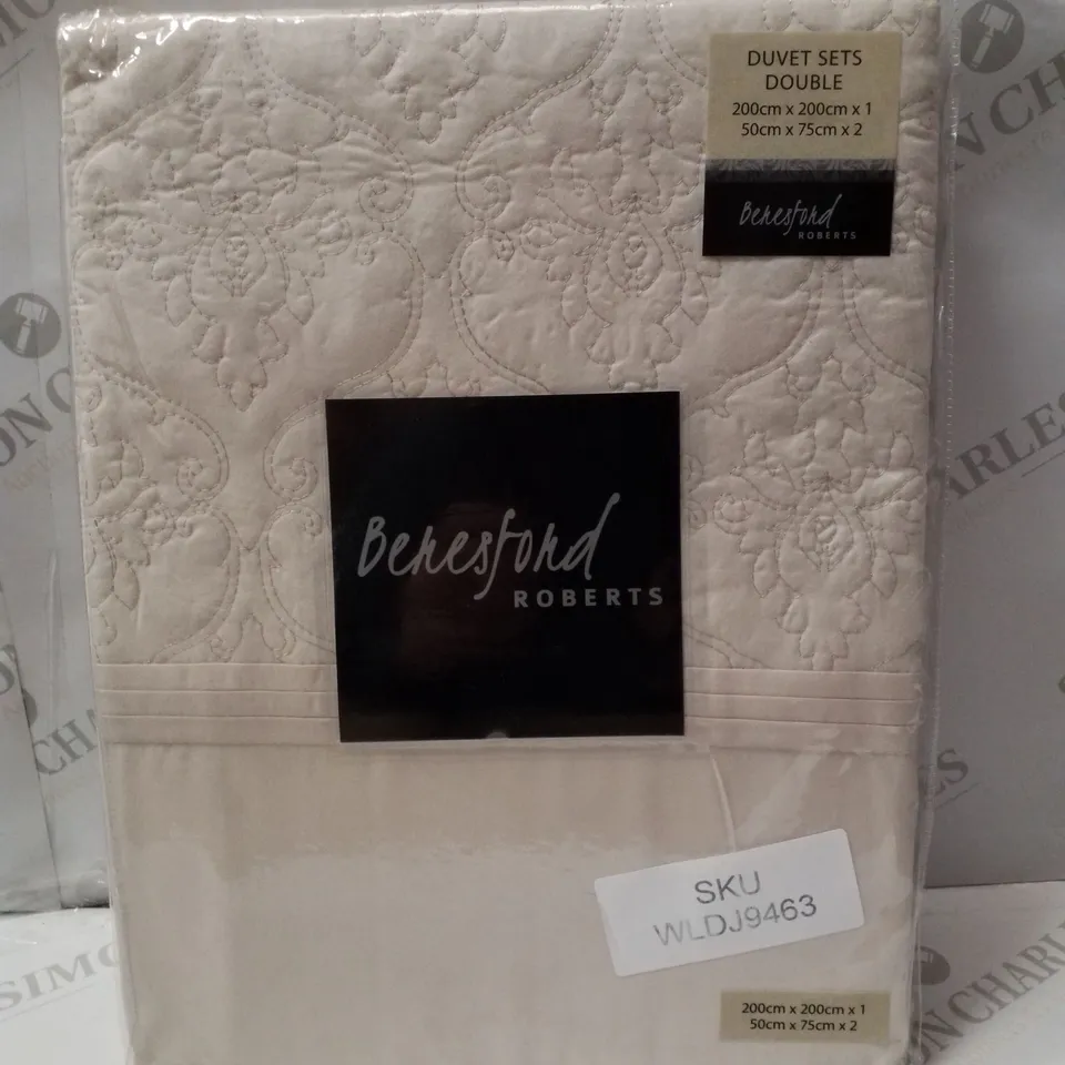 BRAND NEW BERESFORD ROBERTS JULIETTE COLLECTION DOUBLE 200×200CM BEDSPREAD SET - GOLD