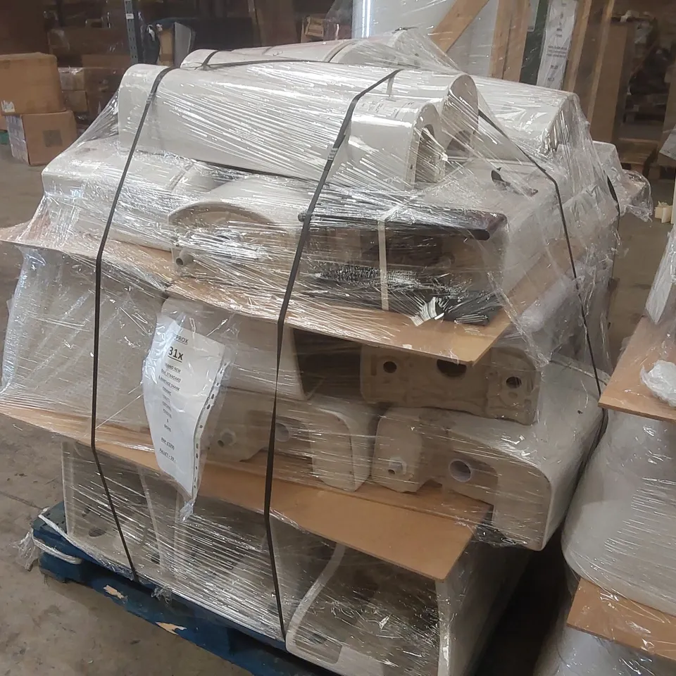 PALLET CONTAINING APPROXIMATELY 31x IDEAL STANDARD & ARMITAGE SHANK CERAMIC TOILETS, CISTERNS, PEDESTAL & BASINS