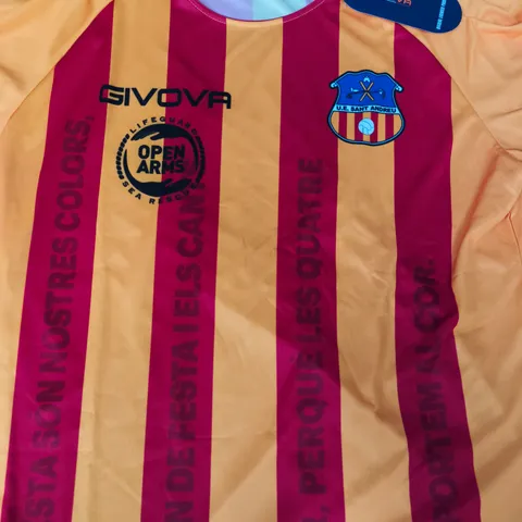 GIVOVA EU SANT ANDREU FOOTBALL JERSEY IN RED/YELLOW SIZE MEDIUM