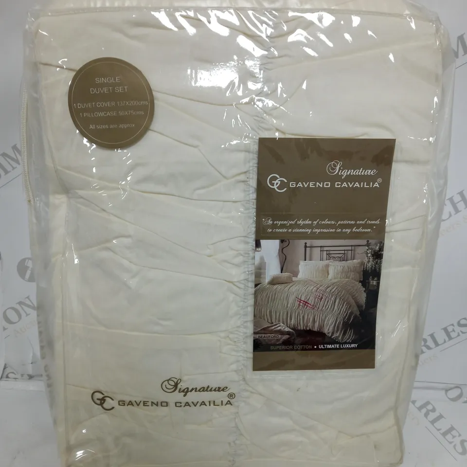 GAVENO CAVAILIA SINGLE DUVET SET - CREAM