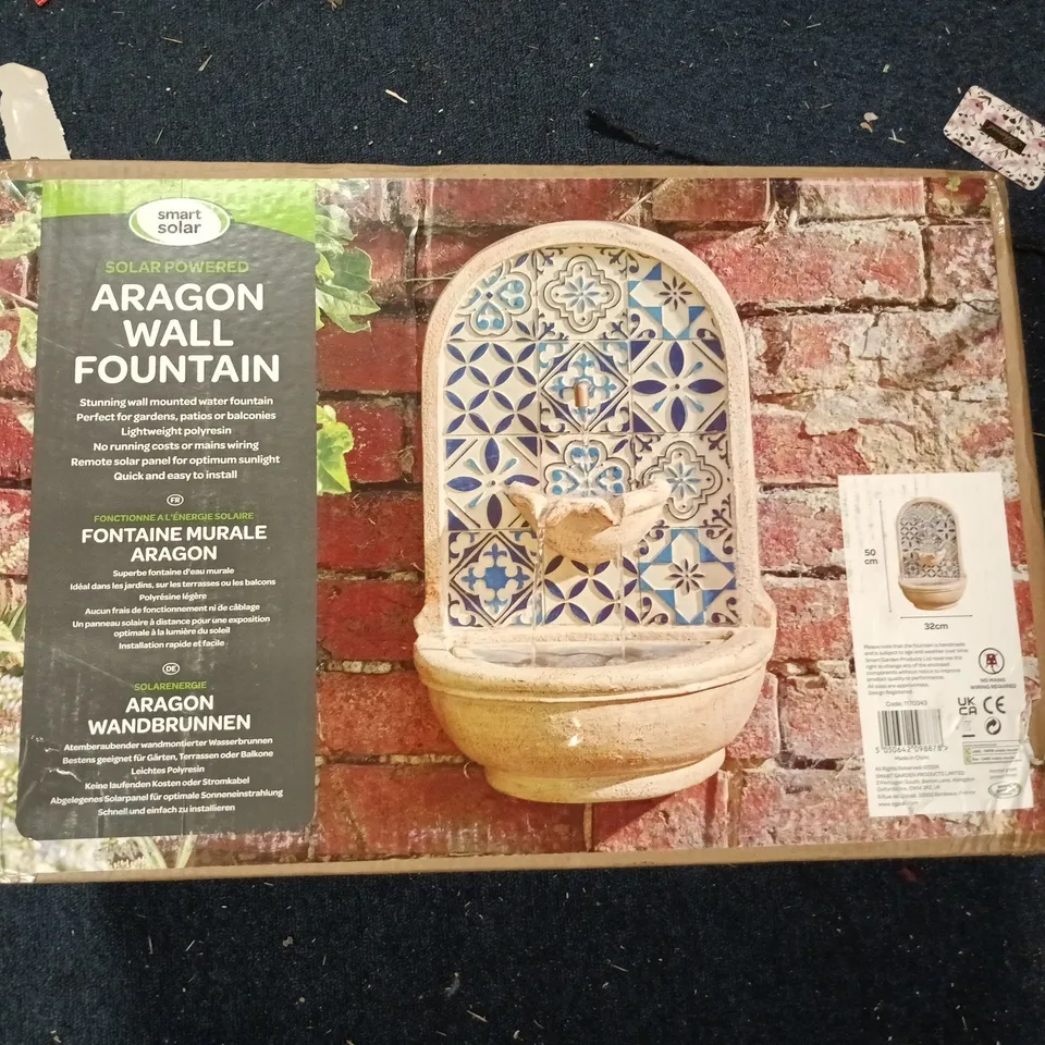 SMART SOLAR ARAGON WALL FOUNTAIN 50 X 32 CM BOXED