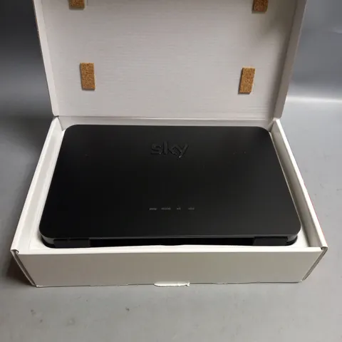BOXED SKY BROADBAND HUB