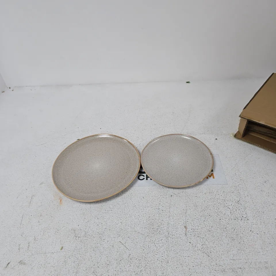 PAIR OF SPECKLED GREY CERAMIC PLATES MICHELLE KEEGEN 