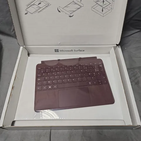 MICROSOFT SURFACE GO KEYBOARD BURGUNDY – FRENCH LAYOUT