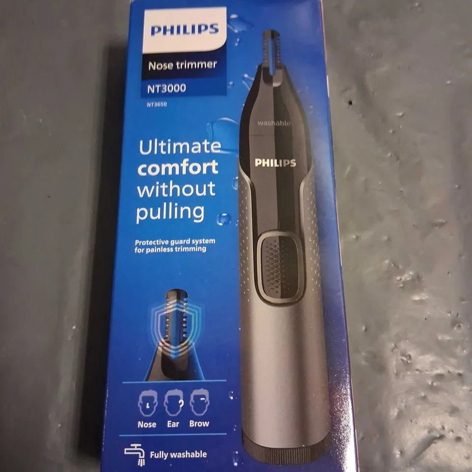 BOXED PHILIPS NOSE TRIMMER NT3000 