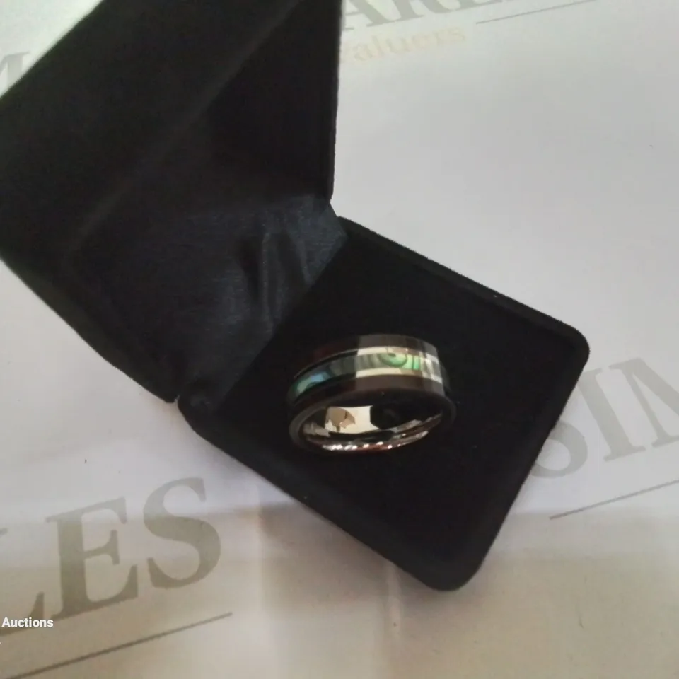 STYLISH MENS RING SIZE 8