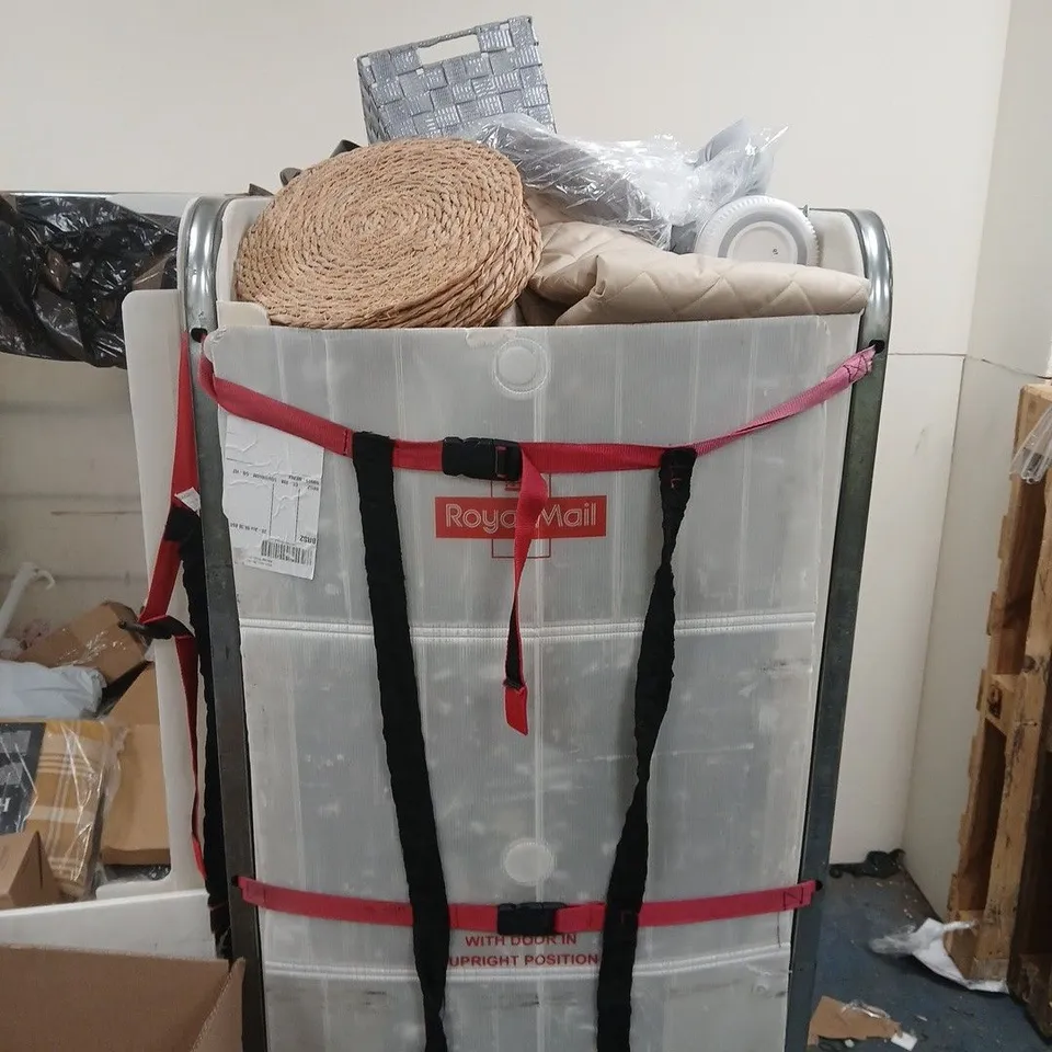 CAGE OF APPROXIMATELY 15 ASSORTED ITEMS INCLUDING A PRESSURE SPRAYER, WILL FORGE VACUUM STORAGE BAG AND SOME PLATES