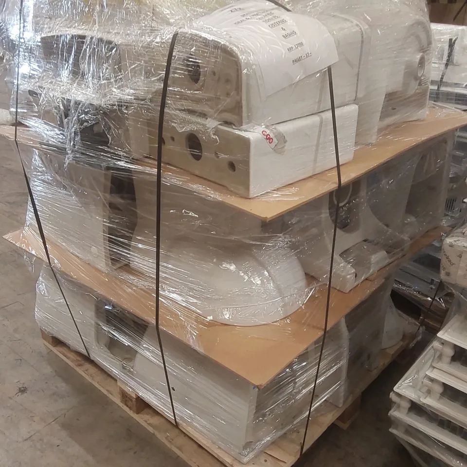 PALLET CONTAINING APPROXIMATELY 27x IDEAL & ARMITAGE SHANK CERAMIC TOILET CISTERNS & BASINS