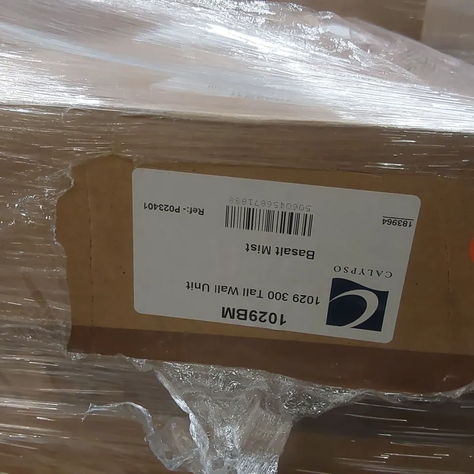 PALLET CONTAINING A LARGE QUANTITY OF ASSORTED BATHROOM FURNITURE PARTS INCLUDING: SAVENA TALL WALL UNITS, TALL WALL UNITS ECT