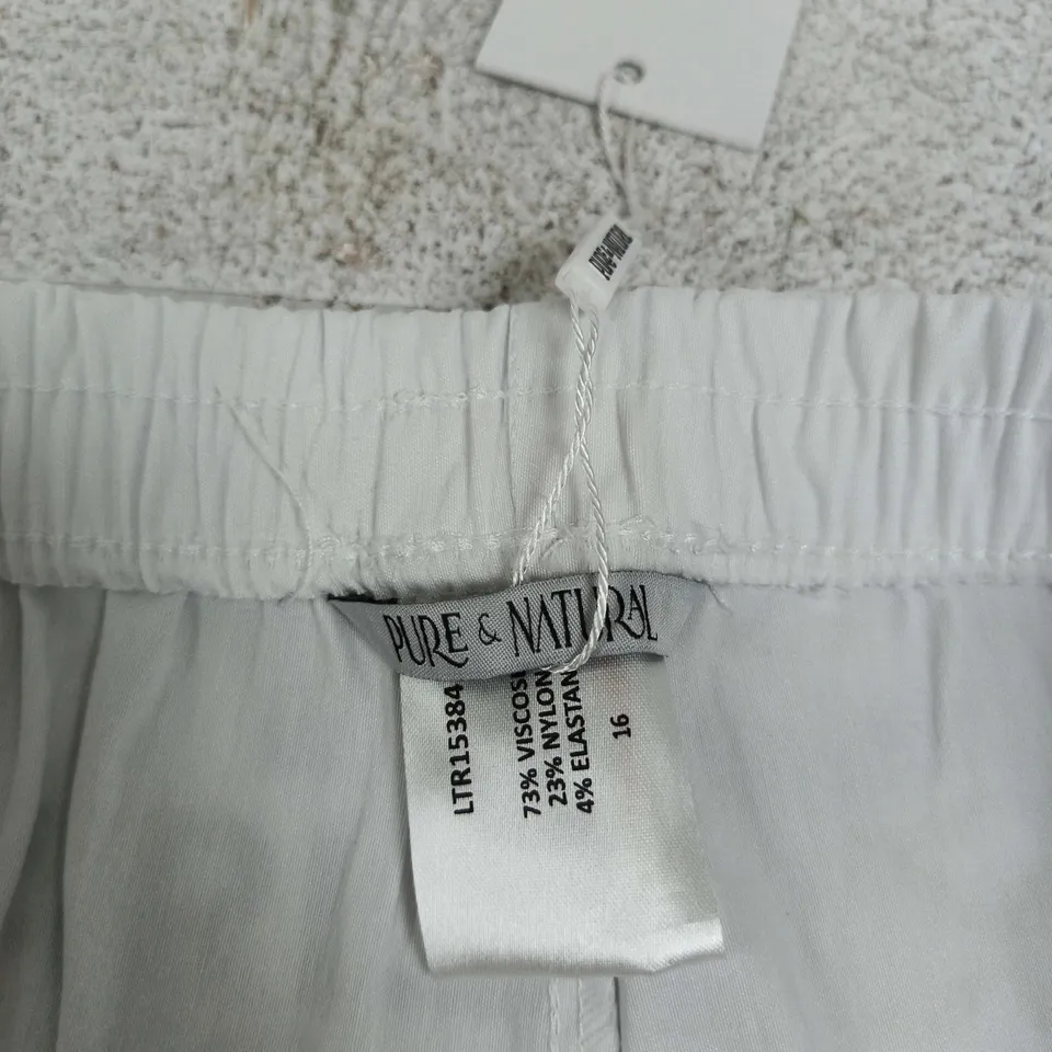 PURE & NATURAL WHITE CARGO TROUSERS – UK SIZE 16