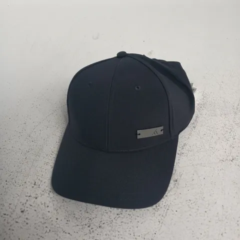 ADIDAS CAP – BLACK OSFM (ONE SIZE FITS MOST)