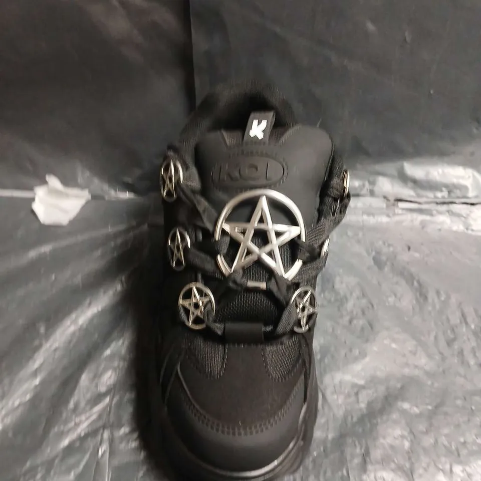 BLACK CHUNKY SNEAKERS WITH STAR CHARM LACING – UK7 - UNBOXED