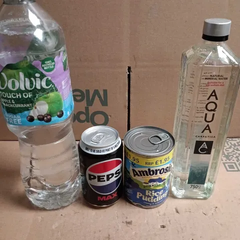 APPROXIMATELY 10 ASSORTED FOOD/DRINK PRODUCTS TO INCLUDE PEPSI MAX, RICE PUDDING, VOLVIC WATER ETC