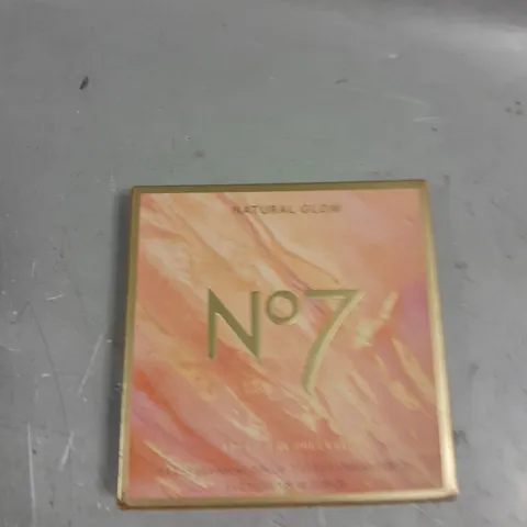 BOXED NO7 NATURAL GLOW FACE & EYE PALETTE 